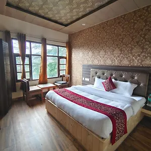 ** Hotel Magic Stays - Royale - Free Pickup From Railway Station India